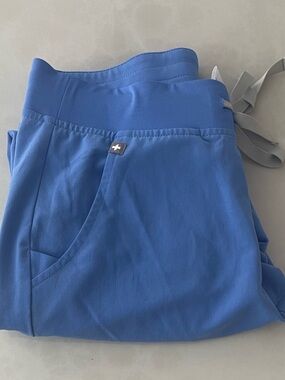 Figs Blue Women's  Zamora Jogger Scrub Pants